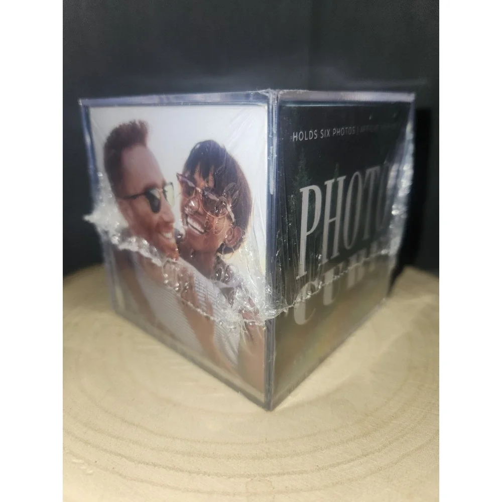 Photo Cube Clear‎ Acrylic Desk Frame 3.5